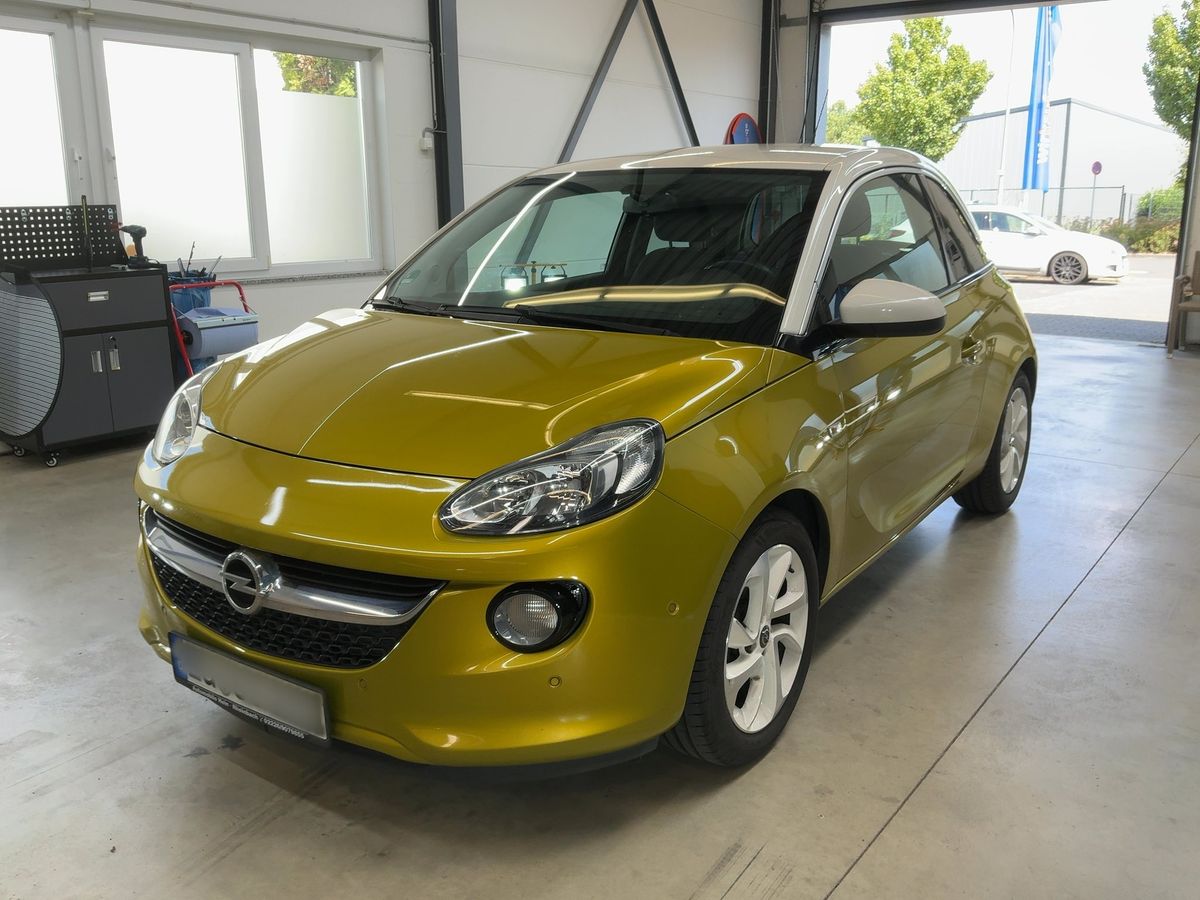Opel Adam 2017 — photo 1