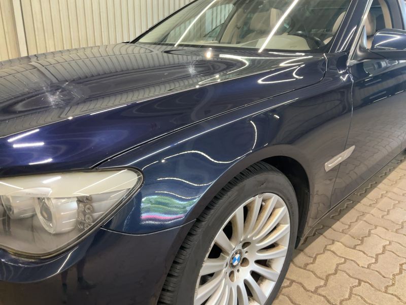 BMW 7er 750i — zdjęcie 2