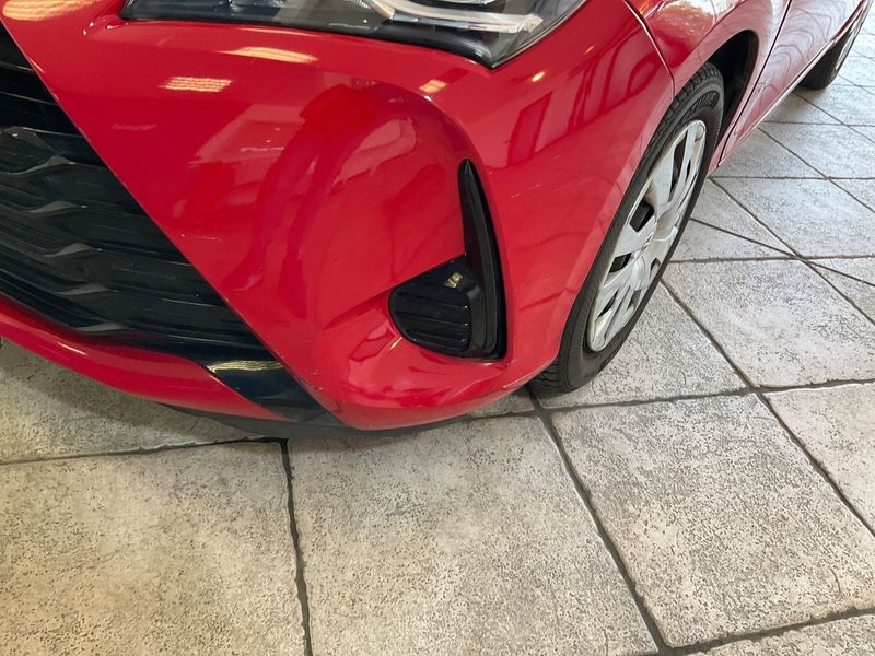Toyota Yaris 1.5 Hybrid Cool 2017 – снимка 27
