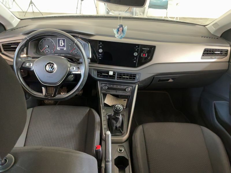 Volkswagen Polo 1.0 Comfortline — zdjęcie 12