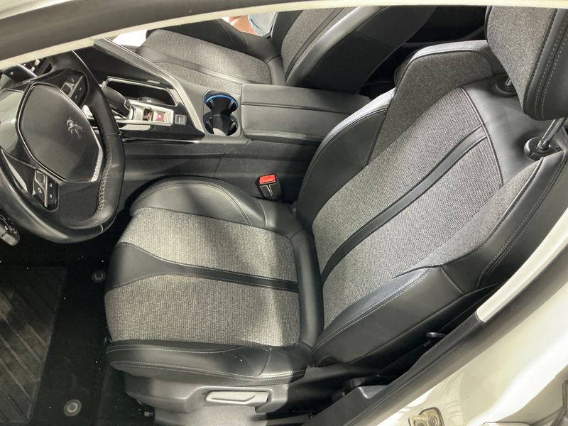 Peugeot 3008 1.5 Blue-HDi Allure 2020 – снимка 23