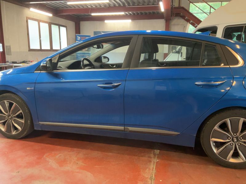 Hyundai IONIQ 1.6 Hybrid Executive — zdjęcie 4