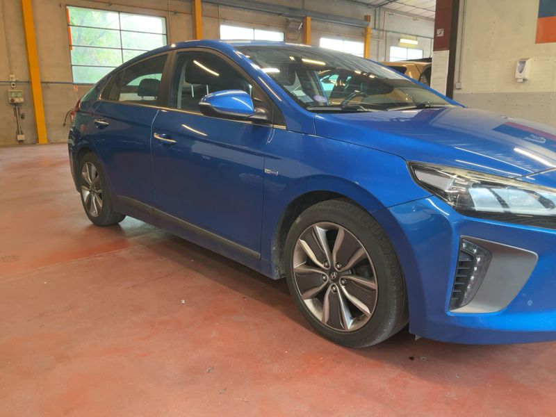 Hyundai IONIQ 1.6 Hybrid Executive — zdjęcie 8