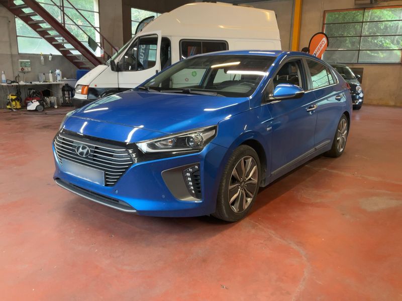 Hyundai IONIQ 1.6 Hybrid Executive