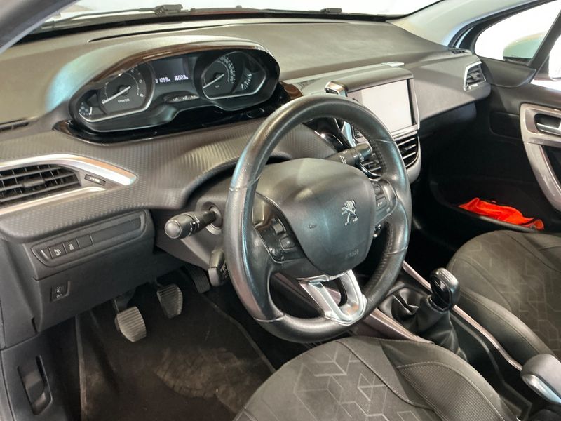 Peugeot 2008 1.6 Blue-HDi Active 2016 – снимка 32