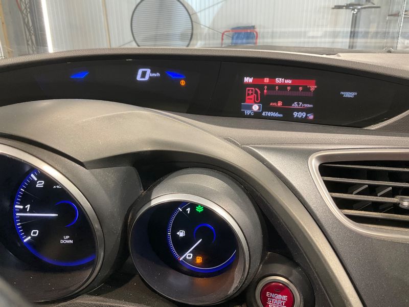 Honda Civic 1.6 DTEC I-DTEC Executive 2017 – снимка 18