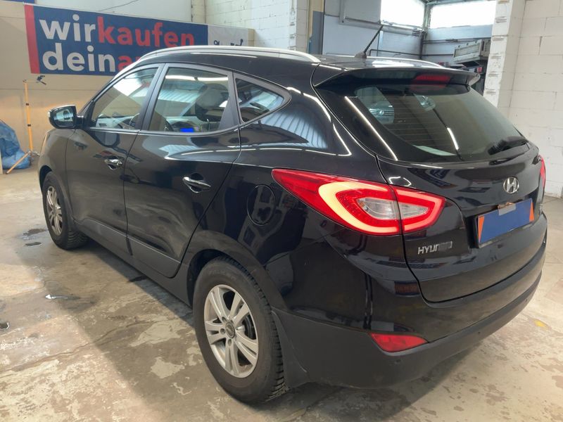Hyundai ix35 1.7 CRDi Classic 2WD — zdjęcie 3
