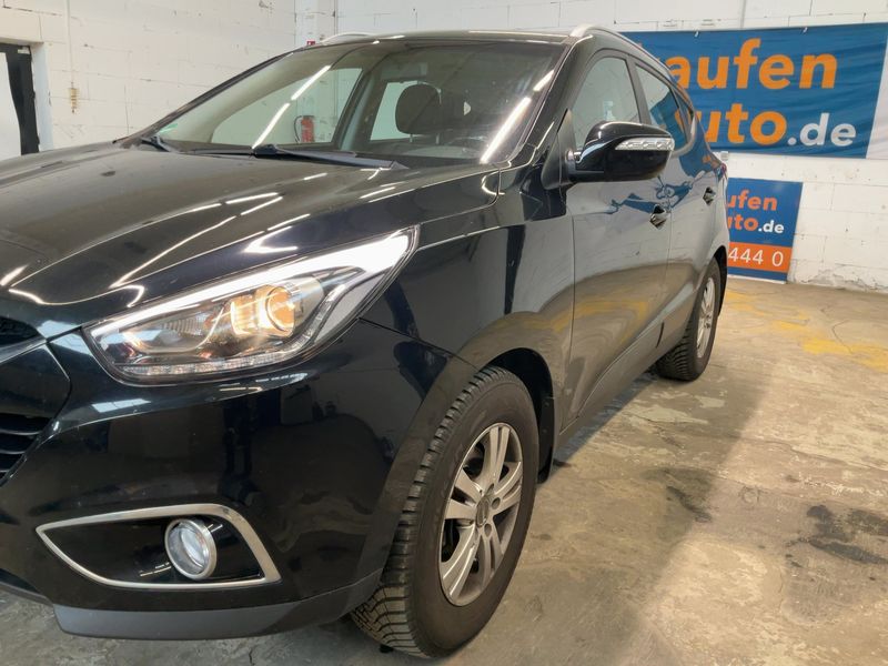 Hyundai ix35 1.7 CRDi Classic 2WD — zdjęcie 2