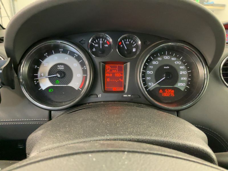Peugeot RCZ 1.6 THP Basis — zdjęcie 13