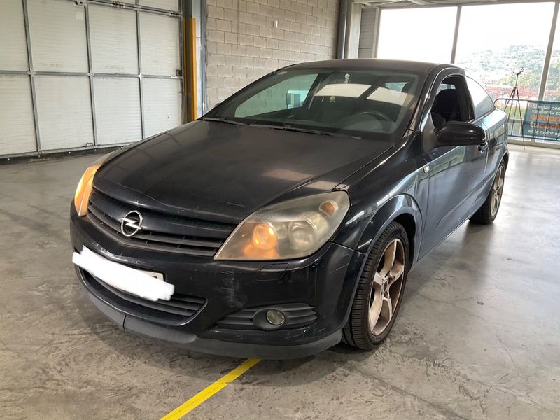 Opel Astra GTC 1.9 CDTI Sport — zdjęcie 1