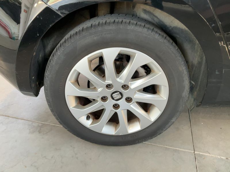Seat Leon 1.6 TDI Style 2015 – снимка 9