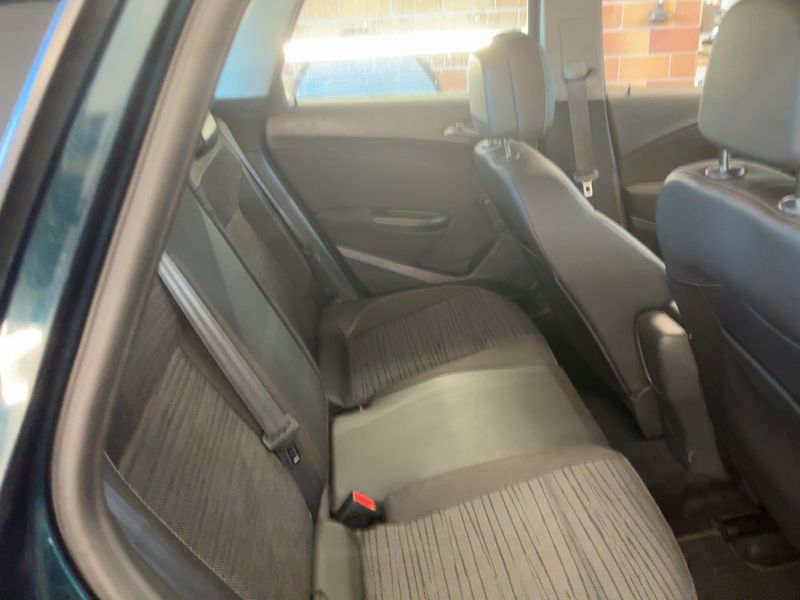 Opel Astra 1.6 Style — zdjęcie 15