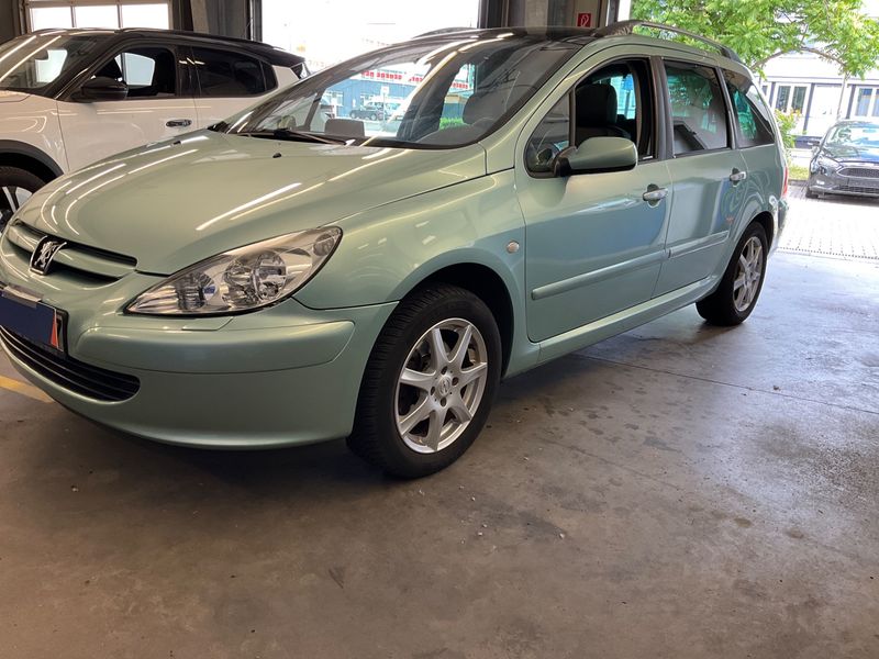 Peugeot 307 2.0 SW Premium — zdjęcie 1