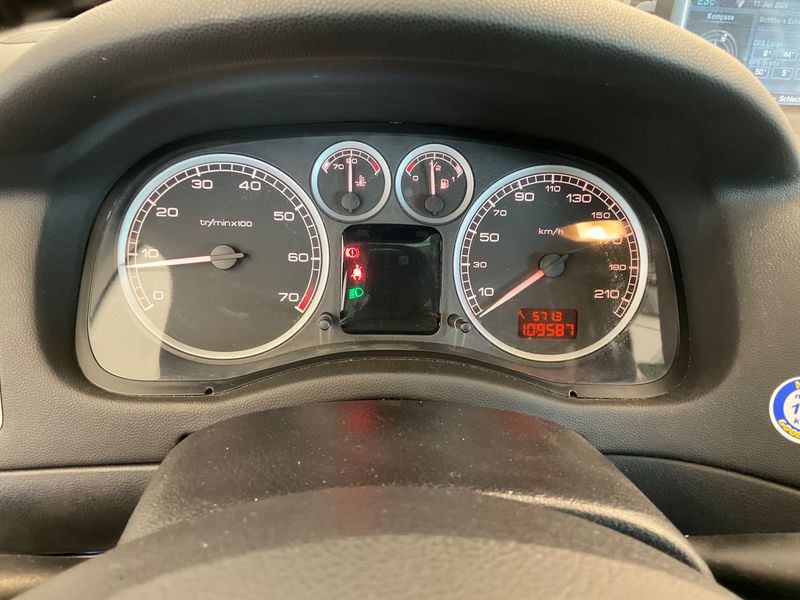 Peugeot 307 2.0 SW Premium — zdjęcie 4