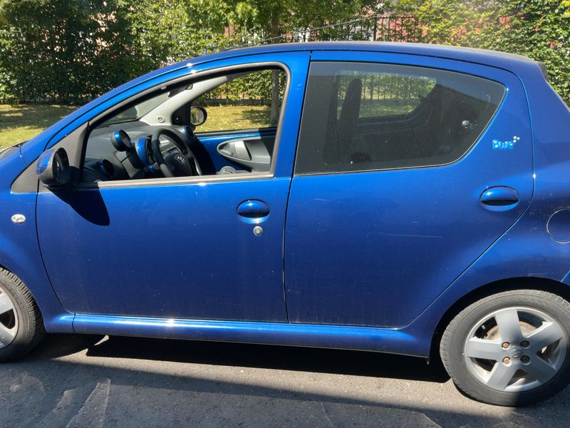 Toyota Aygo 1.0 — zdjęcie 4