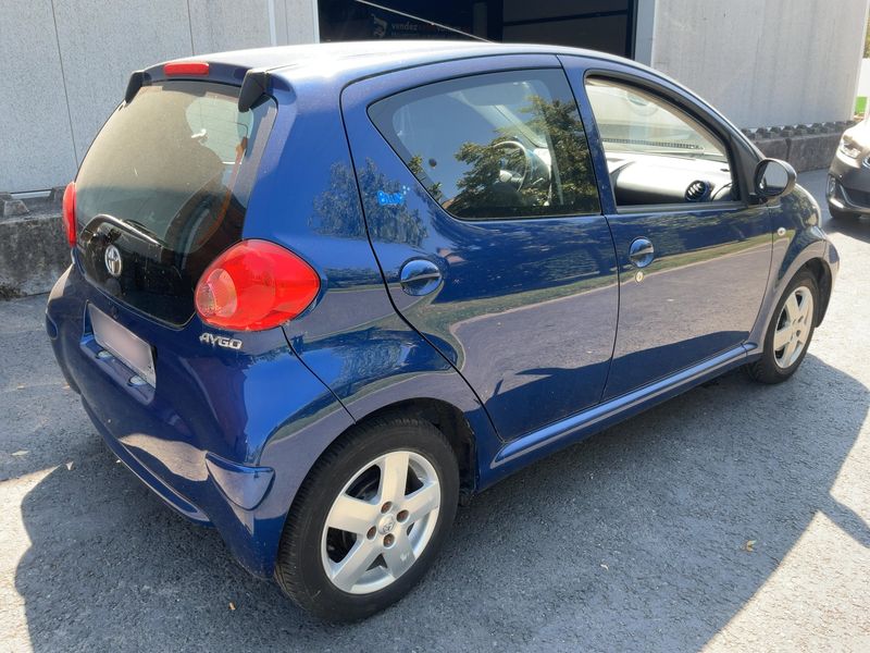 Toyota Aygo 1.0 — zdjęcie 6