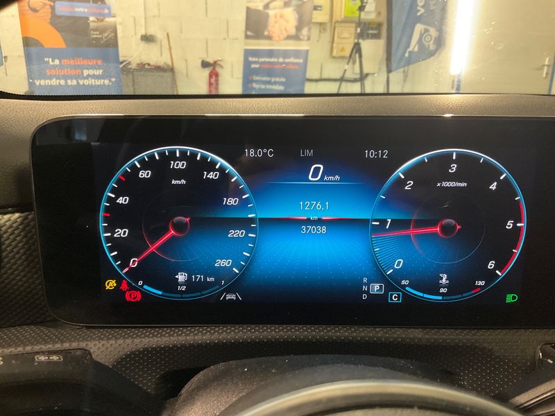 Mercedes-Benz A-Klasse A 180 d Progressive — zdjęcie 13