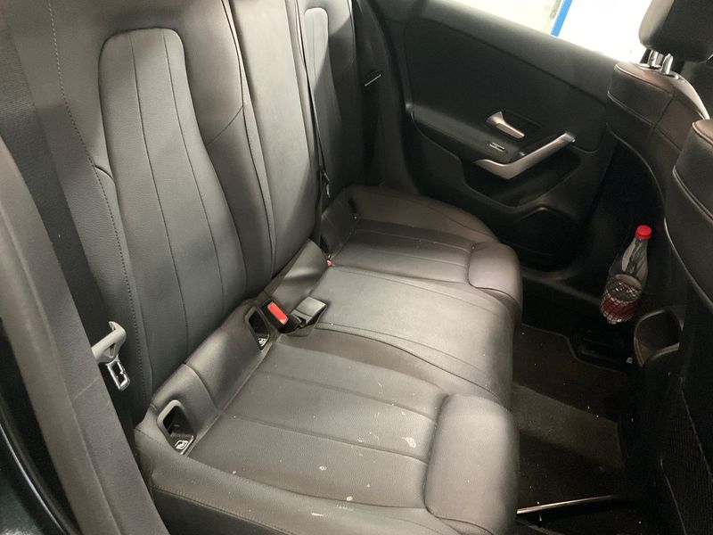 Mercedes-Benz A-Klasse A 180 d Progressive — zdjęcie 14