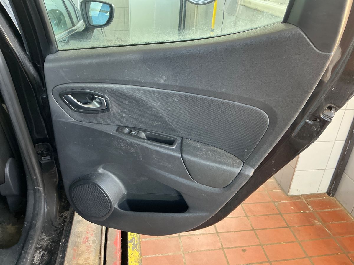 Renault Clio 2019 — photo 50