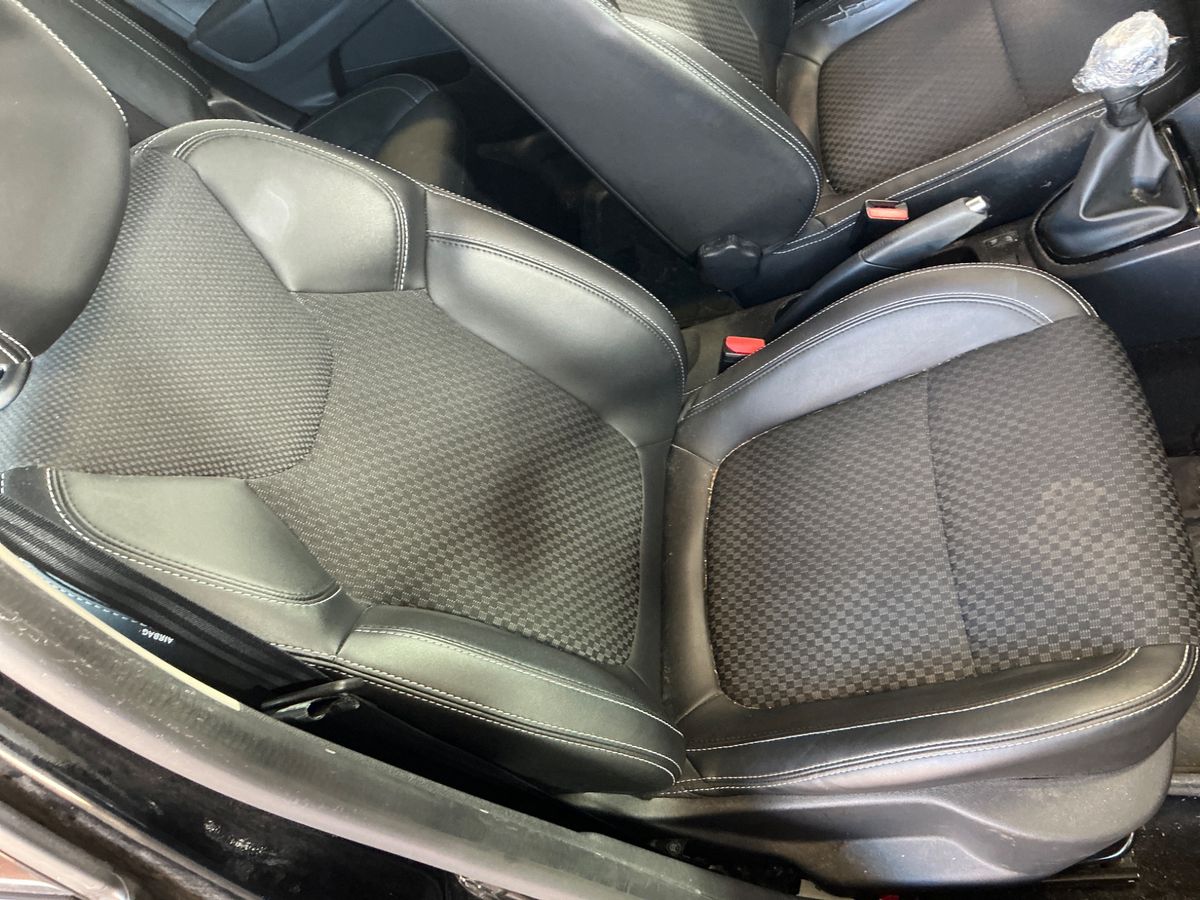 Renault Clio 2019 — photo 53