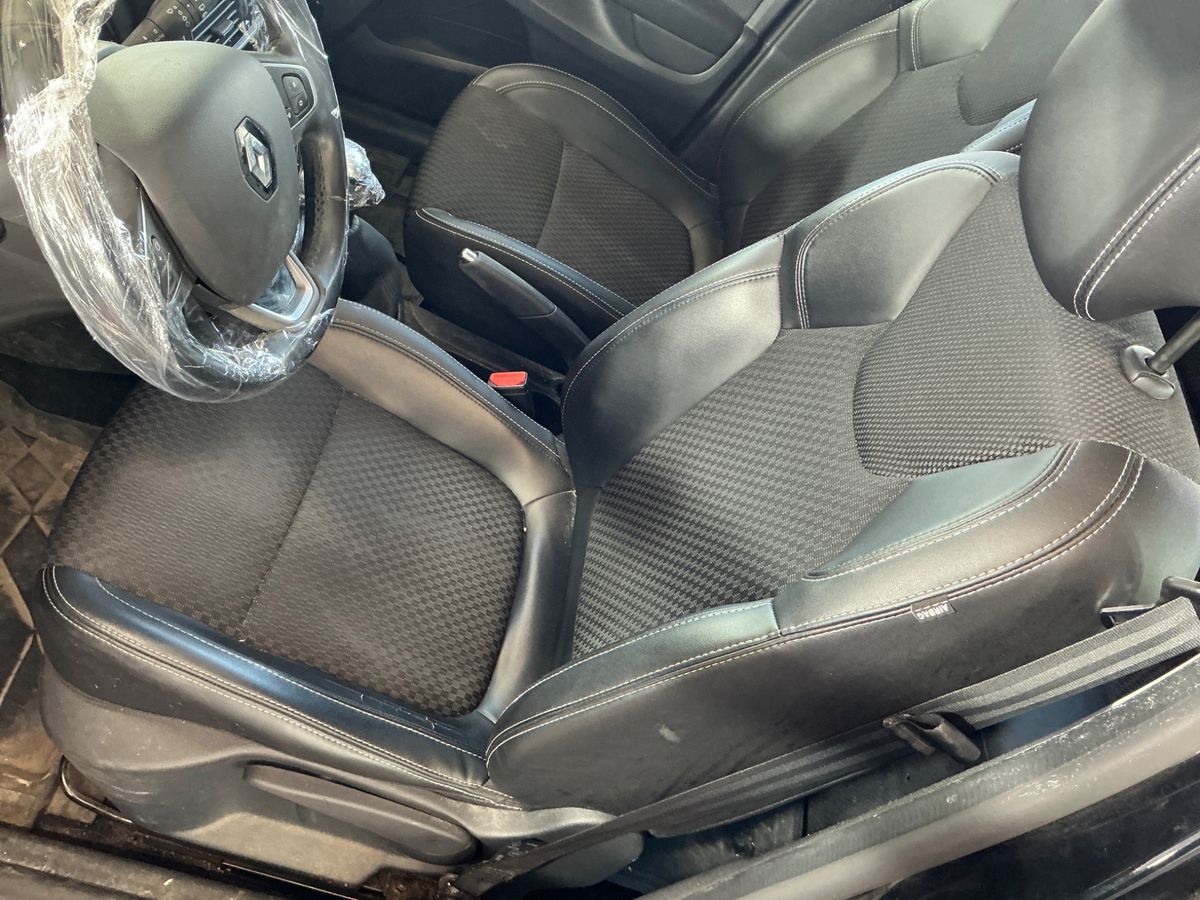Renault Clio 2019 — photo 45