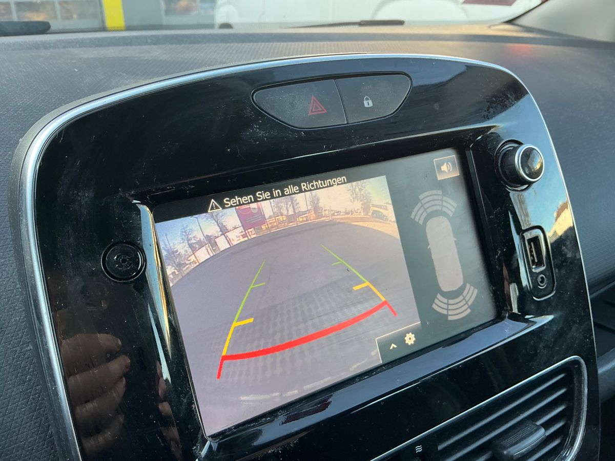 Renault Clio 2019 — photo 30