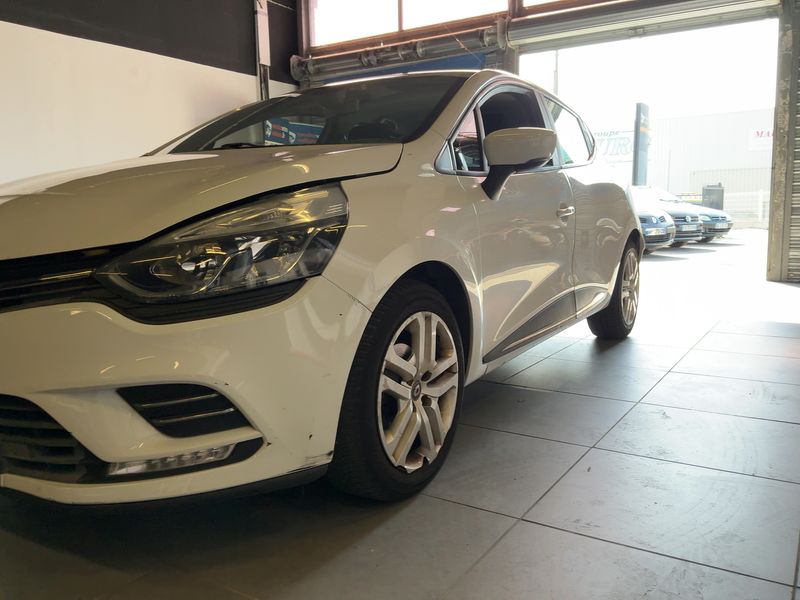 Renault Clio 1.2 Zen — zdjęcie 2