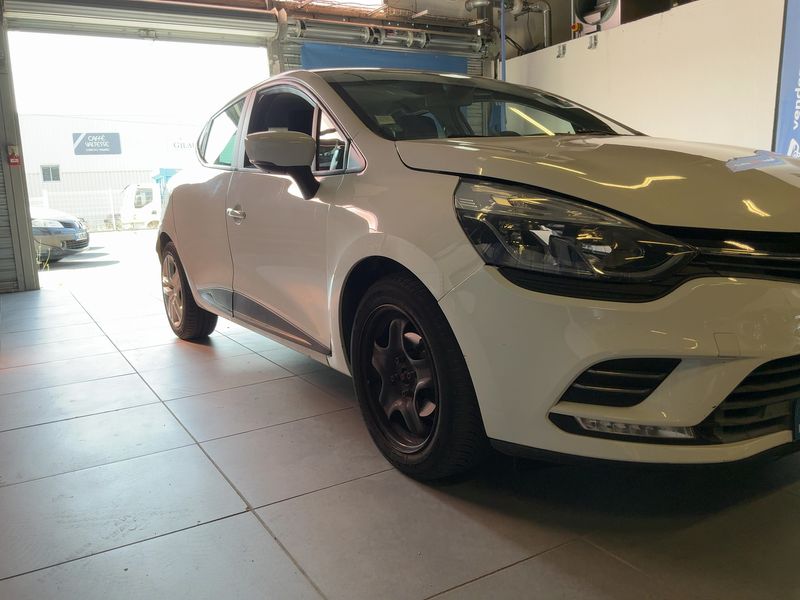 Renault Clio 1.2 Zen — zdjęcie 8