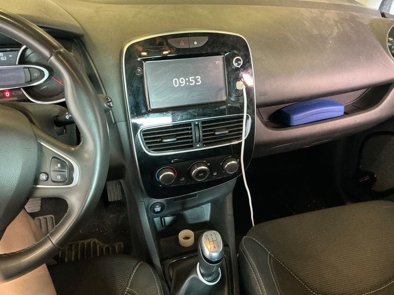 Renault Clio 1.2 Zen 2018 – снимка 33