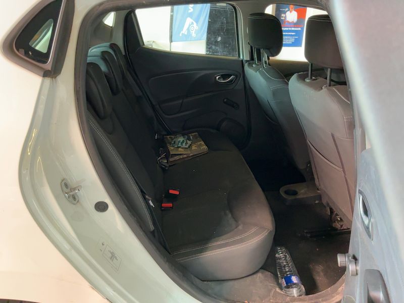 Renault Clio 1.2 Zen — zdjęcie 14