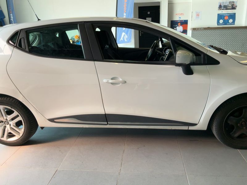 Renault Clio 1.2 Zen — zdjęcie 7