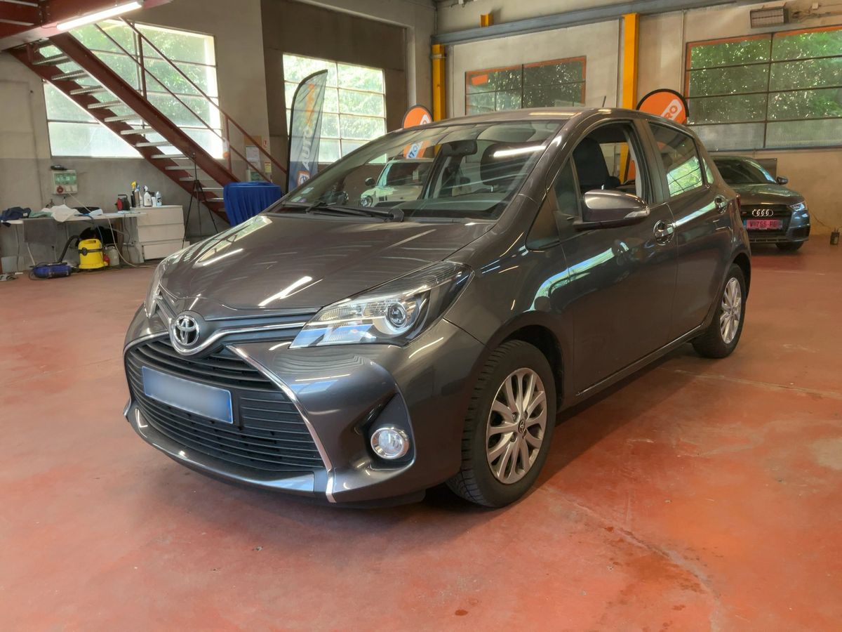 Toyota Yaris 2015