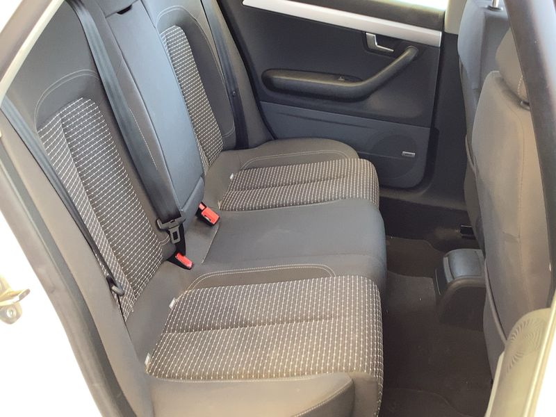 Seat Exeo 2.0 TDI Style — zdjęcie 14