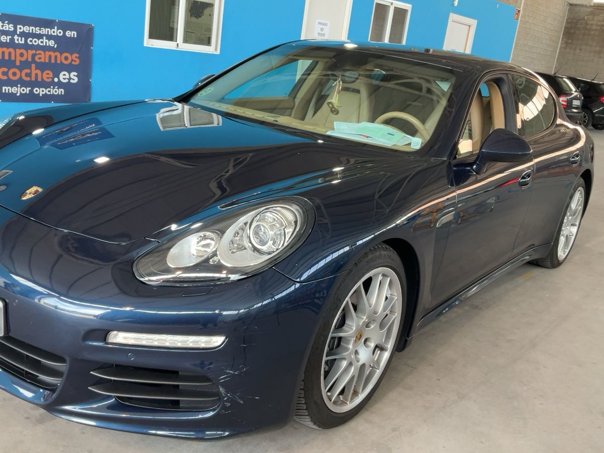 Porsche Panamera 2015