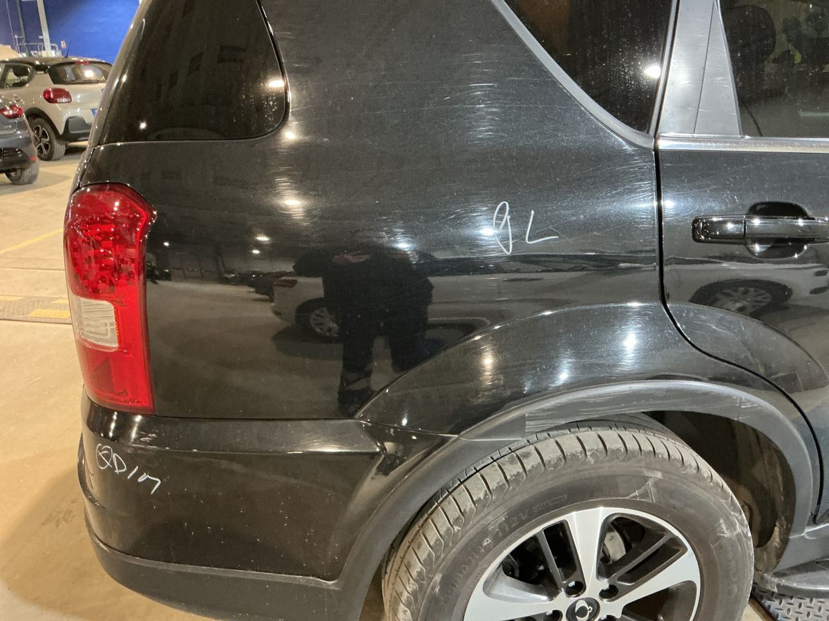 Ssangyong Rexton 2016 — photo 28
