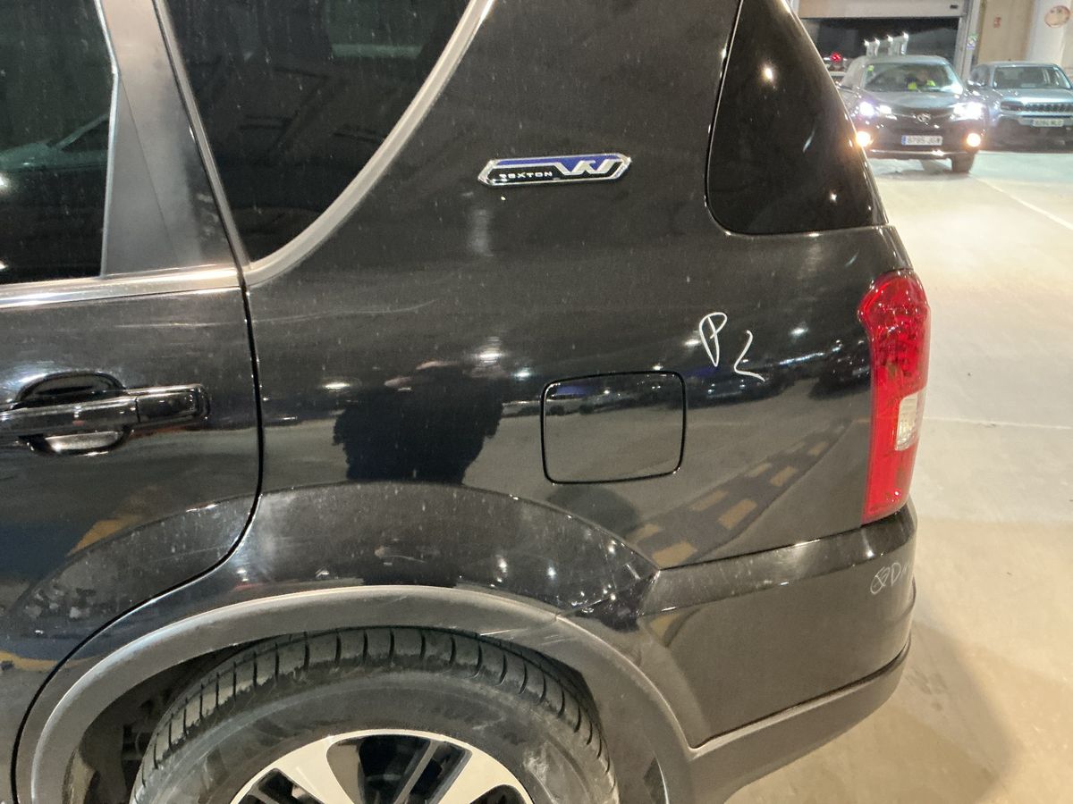 Ssangyong Rexton 2016 — photo 56