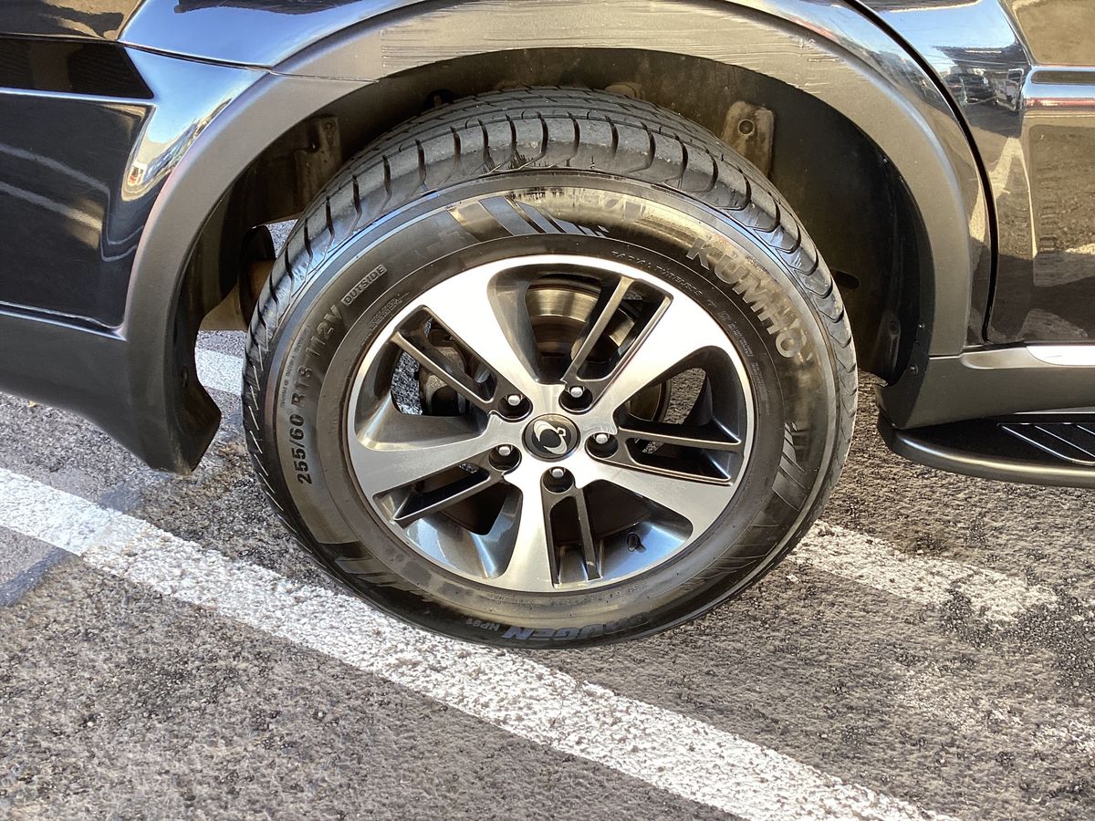 Ssangyong Rexton 2016 — photo 10