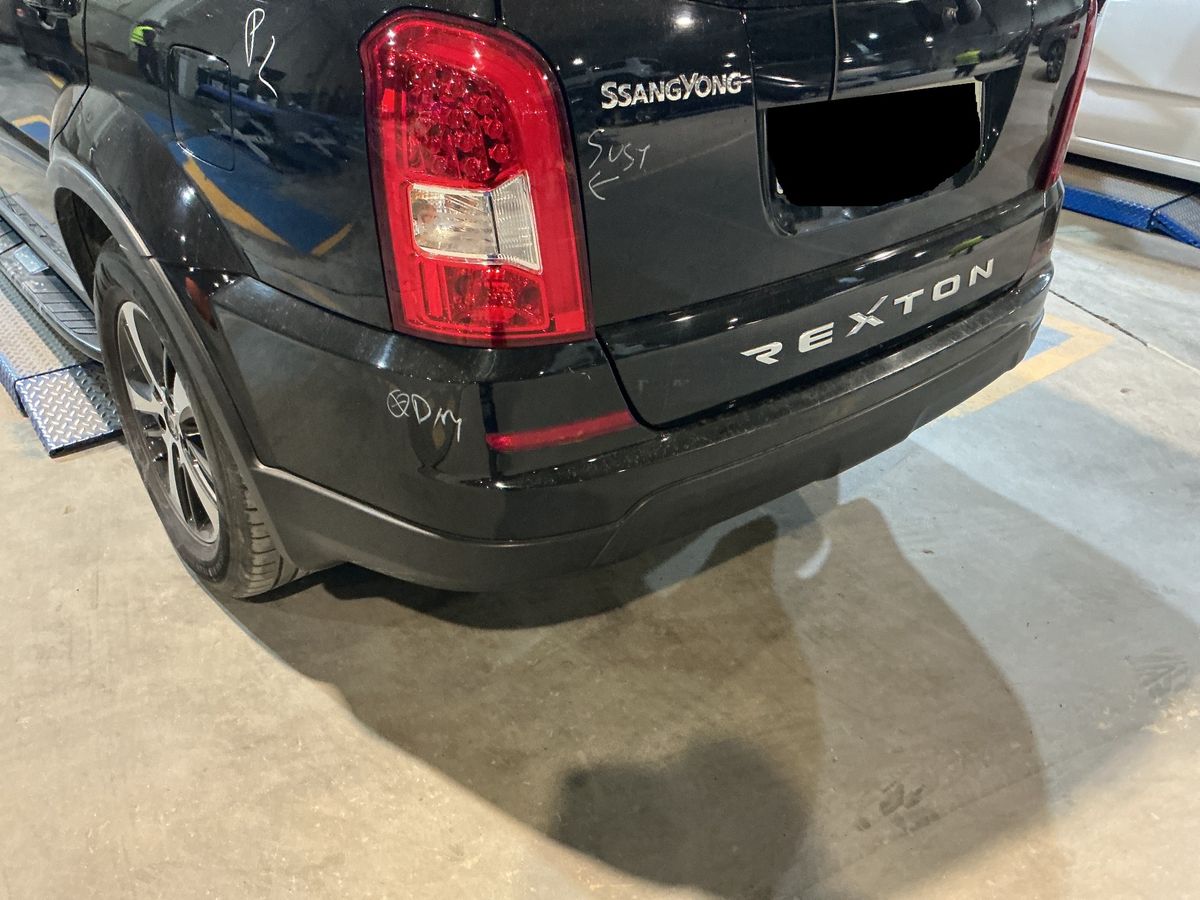 Ssangyong Rexton 2016 — photo 69