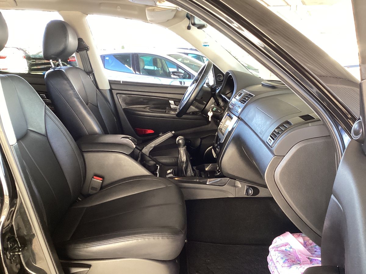 Ssangyong Rexton 2016 — photo 17