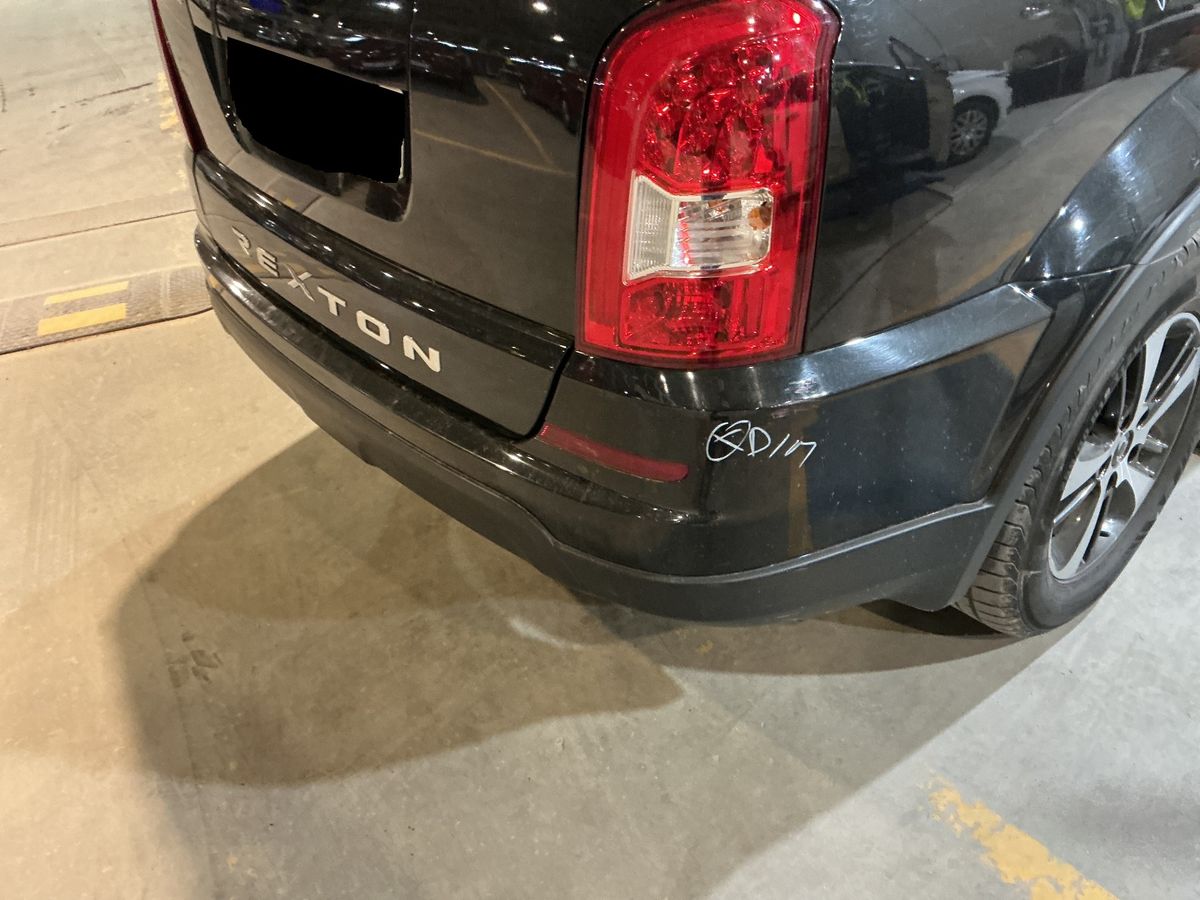 Ssangyong Rexton 2016 — photo 68