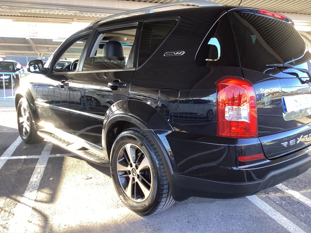 Ssangyong Rexton 2016 — photo 7