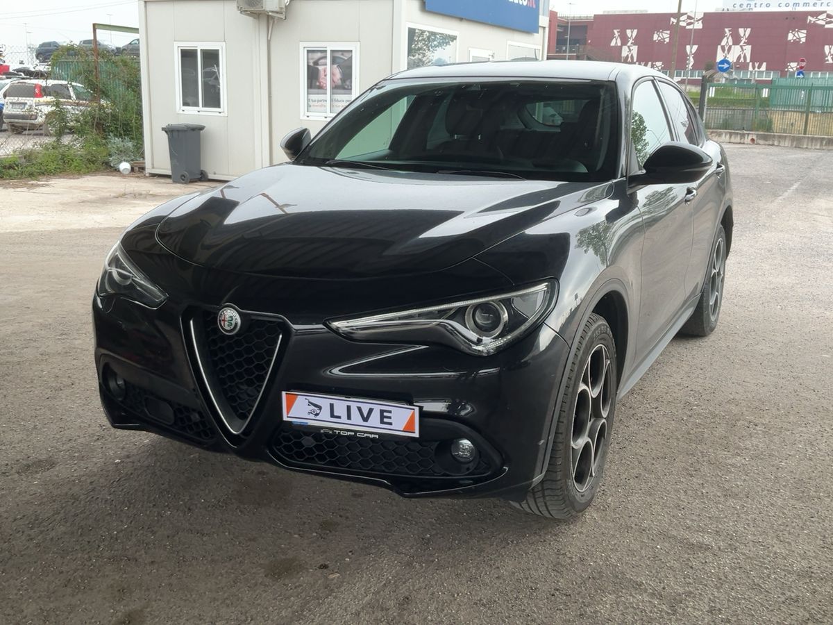 Alfa Romeo 2018 — photo 1