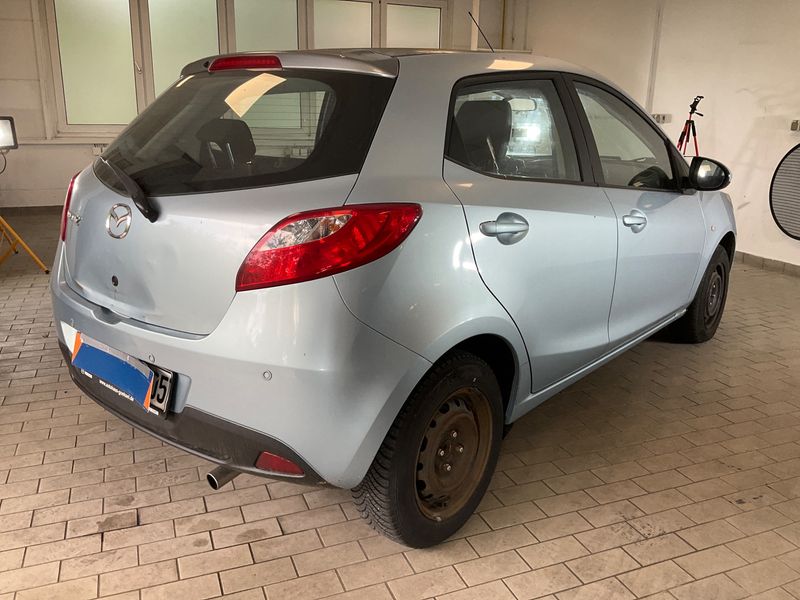 Mazda 2 1.3 Active — zdjęcie 2