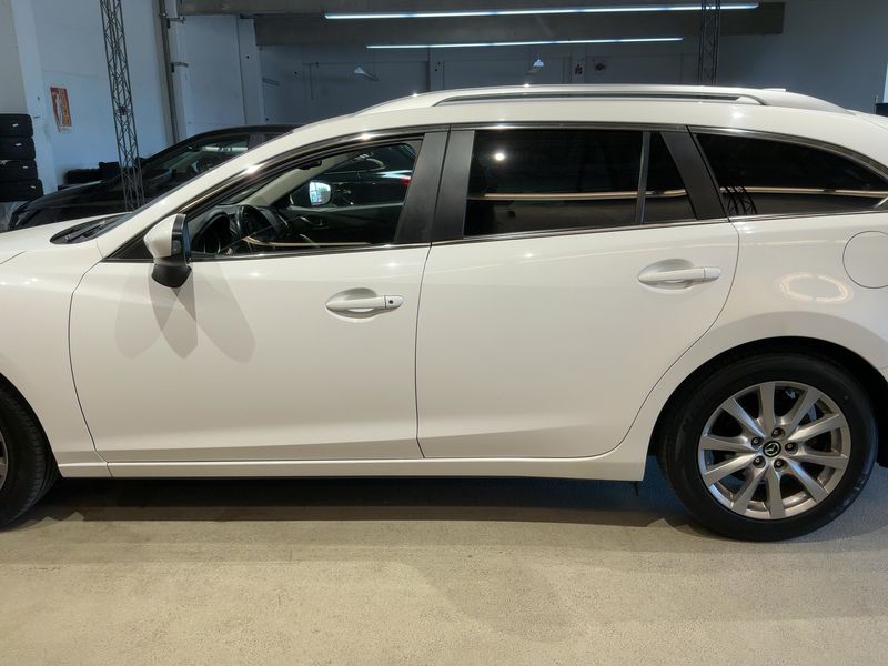 Mazda 6 2.2 Turbodiesel Center-Line — zdjęcie 4