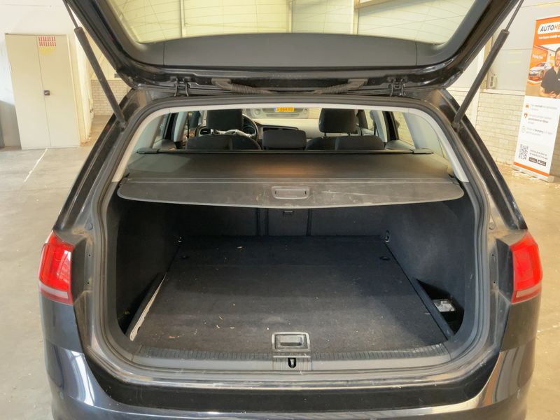 Volkswagen Golf VII 1.0 TSI Comfortline BlueMotion Tech 2015 – снимка 15