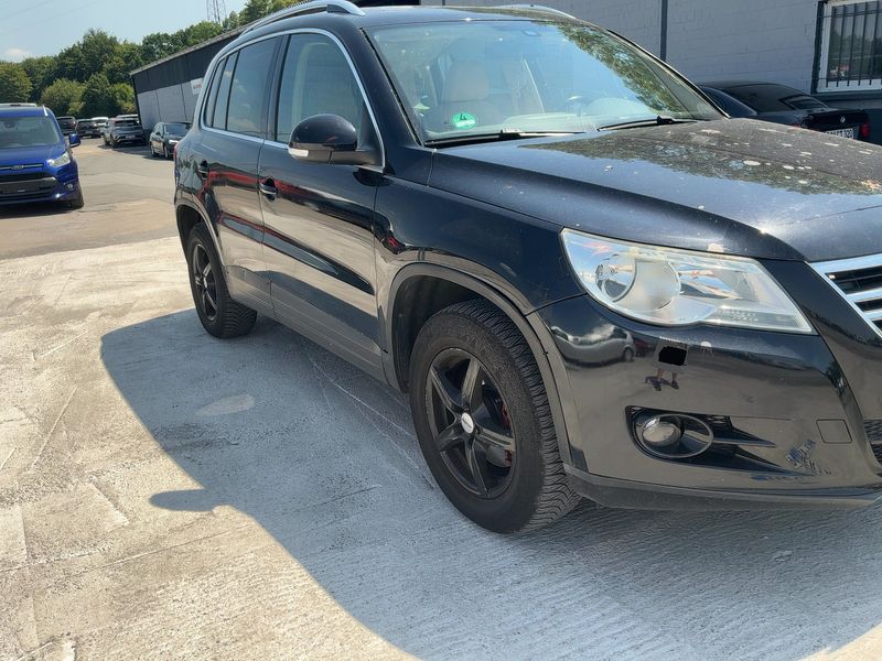 Volkswagen Tiguan 2.0 TDI Sport & Style 4Motion 2009 – снимка 12