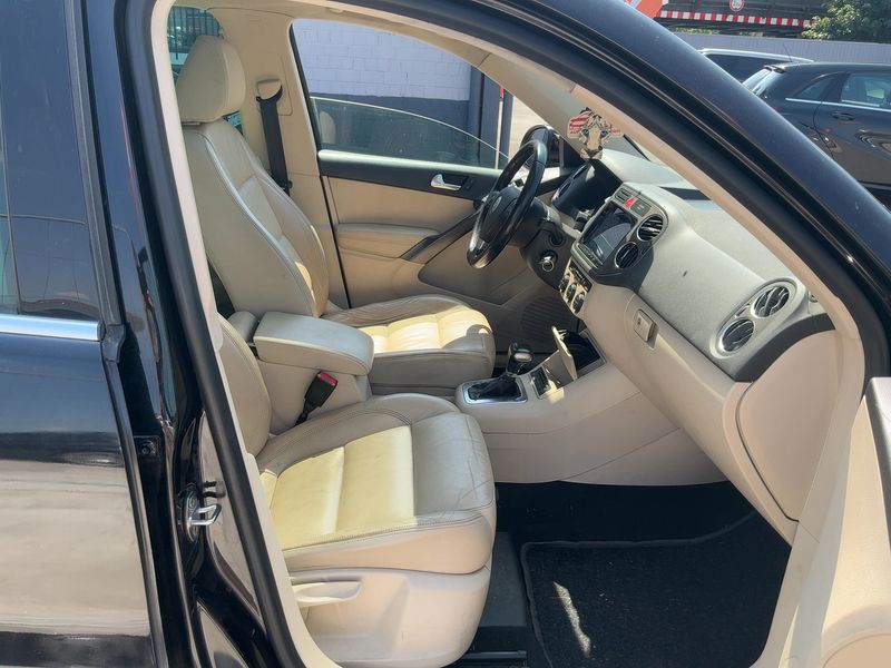 Volkswagen Tiguan 2.0 TDI Sport & Style 4Motion 2009 – снимка 16