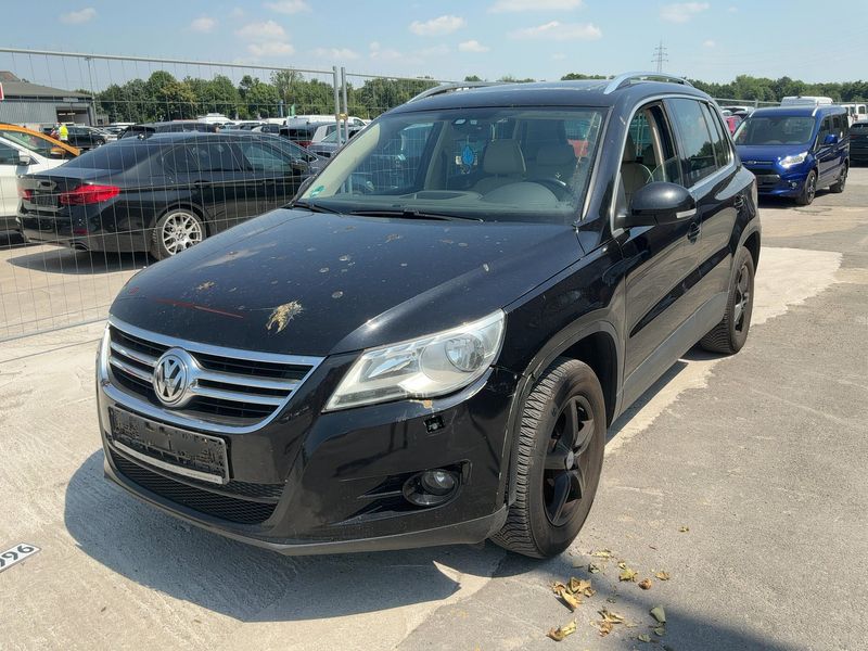 Volkswagen Tiguan 2.0 TDI Sport & Style 4Motion 2009 – снимка 1