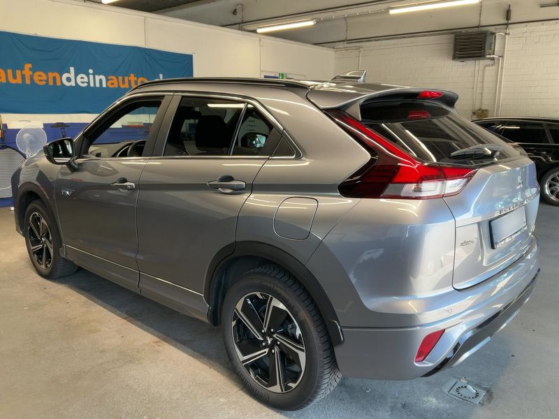 Mitsubishi Eclipse Cross 2.4 Plug-in Hybrid Plus Select Black 4WD — zdjęcie 3