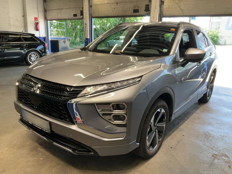 Mitsubishi Eclipse Cross 2.4 Plug-in Hybrid Plus Select Black 4WD